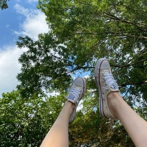 White converse